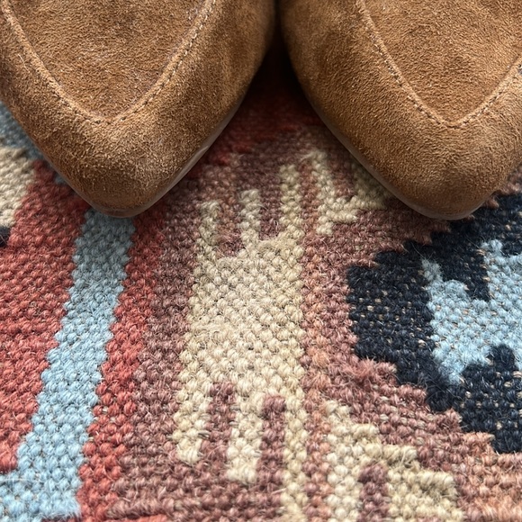 Steve Madden Finn Chain Pointed Toe Loafer - Picture 4 of 8